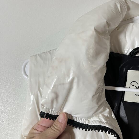 SAM NEW YORK Freedom White Glossy Down Puffer Vest Down Filled Sz L Flaws - Picture 6 of 11